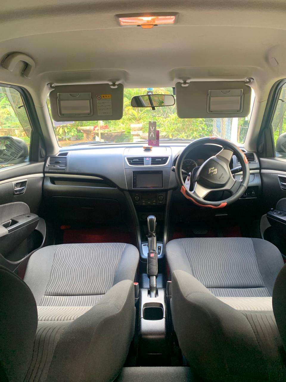Suzuki Swift 2012 - photo 8