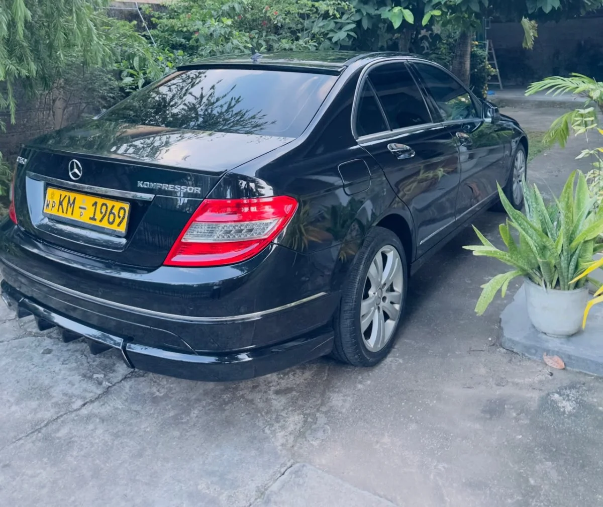 Mercedes-Benz C180 2010 - photo 2